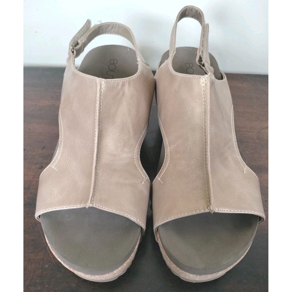 Boutique by Corkys Taupe Gold Metallic Wedge Sandals Studded Slingback Size 10